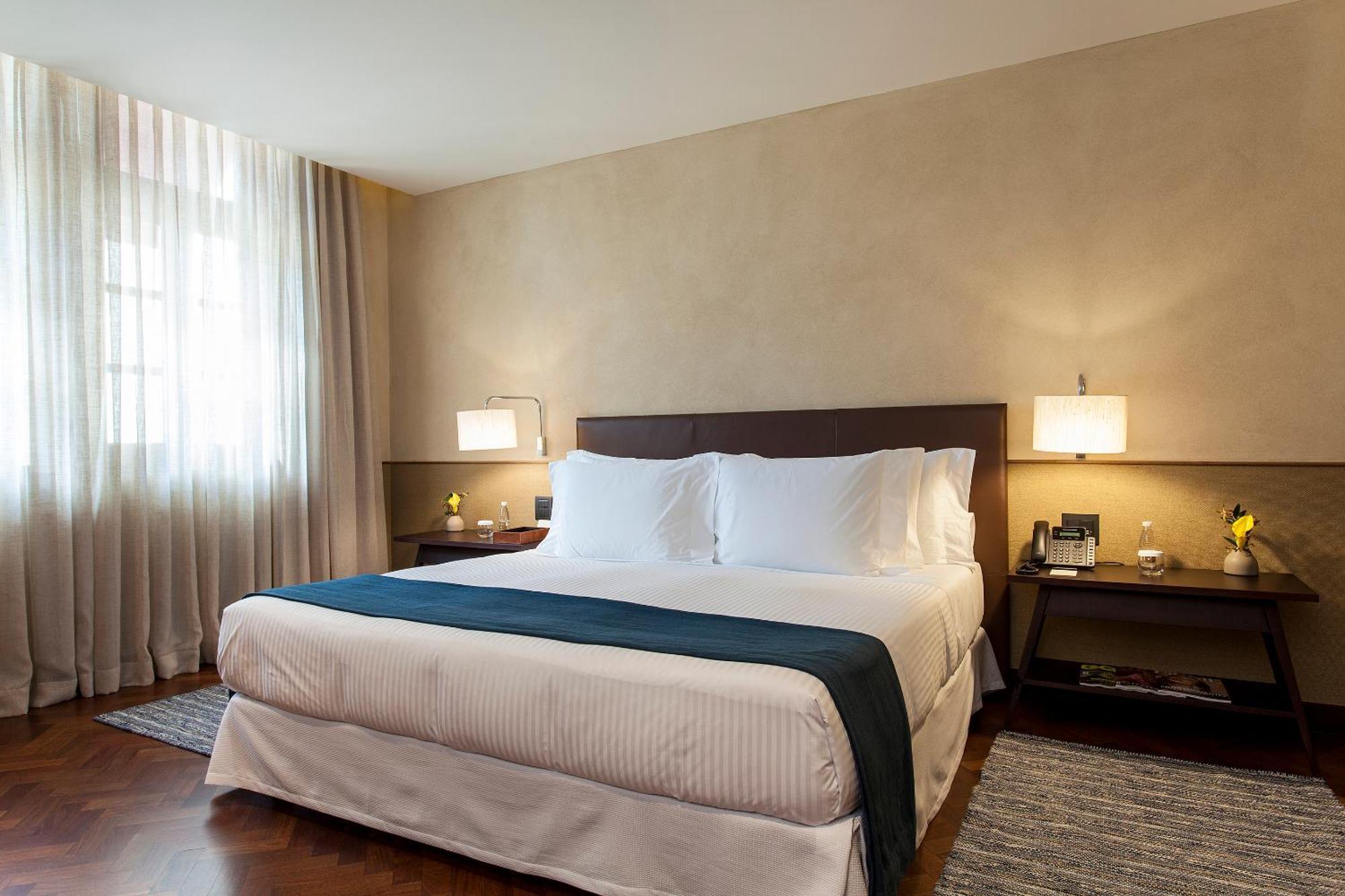 Deluxe King Room,1452502129:JPEG